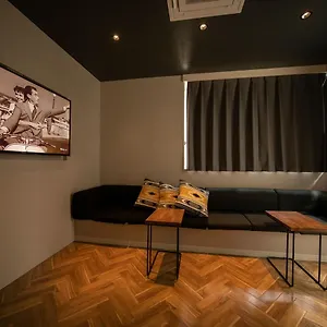 the-theater-hostel-akasaka.alltokyohotels.com/